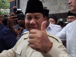 Acungan Jempol Prabowo untuk Dukungan Bobby Nasution di Pilpres 2024