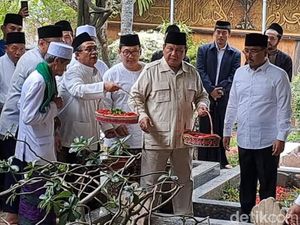 Prabowo Gelar Pertemuan Tertutup dengan Kiai Mataraman di Tebuireng Prabowo Gelar Pertemuan Tertutup dengan Kiai Mataraman di Tebuireng