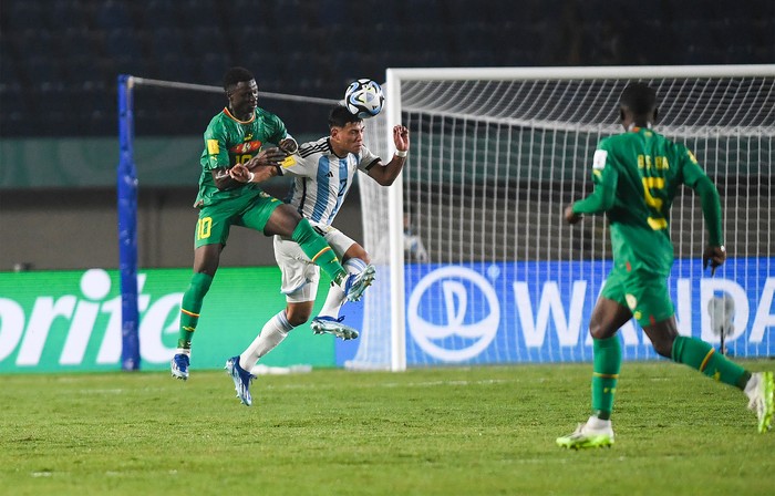 Senegal Kalahkan Argentina 2-1 di Piala Dunia U-17 Senegal berhasil mengalahkan Argentina di laga penyisihan Grup D Piala Dunia U-17 2023. Senegal menang dengan skor 2-1.
