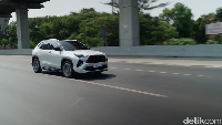 Gaspol Toyota Yaris Cross Hybrid Jakarta-Bandung Modal Bensin Rp 100 Ribu