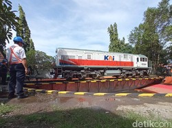 Mengenal Turn Table di Stasiun Cirebon yang Ada Sejak 1913
