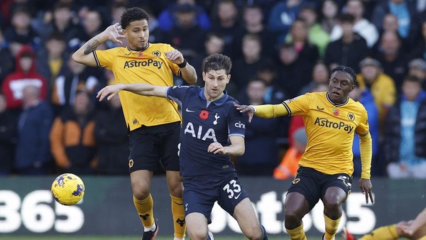 Prediksi Lengkap Tottenham vs Wolves EPL 2024