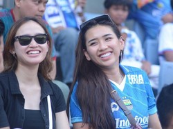 Bidadari Voli Yolla Yuliana Ketagihan Jadi Bobotoh