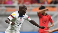 Di babak kedua, AS bisa kembali unggul menjadi 2-1 lewat gol dari Cruz Medina empat menit selepas istirahat. Berchimas kemudian memperbesar kemenangan AS, lewat gol keduanya di laga ini pada menit ke-75. Baby Nats menang 3-1 sampai peluit panjang berbunyi.