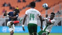 Prancis memecah kebuntuan saat babak kedua baru berjalan empat menit atau tepatnya di menit ke-49. Mathis Lambourde membawa Prancis memimpin 1-0 setelah memanfaatkan umpan Ismail Bouneb. Prancis mendapatkan hadiah penalti di menit ke-81. Joan Tincres maju sebagai eksekutor dan membawa Prancis memimpin 2-0.