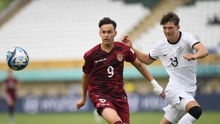Piala Dunia U-17: Venezuela melawan Selandia Baru Ekspresi pesepak bola timnas Selandia Baru Matt Dhotman de Villiers pada pada pertandingan fase Grup F Piala Dunia U-17 2023 melawan timnas Venezuela di Stadion Si Jalak Harupat, Kabupaten Bandung, Jawa Barat, Minggu (12/11/2023). ANTARA FOTO/Wahyu Putro A/aww.