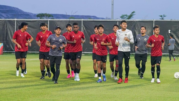 Indonesia bersiap melawan Panama berlangsung di Stadion Gelora Bung Tomo dalam matchday kedua Grup A Piala Dunia U-17, Senin (13/11/2023) malam WIB. Garuda Muda diharapkan bisa meraih tiga poin di laga ini.