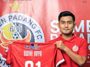 Eks Gelandang PSMS Medan Dwiki Arya Bergabung ke Semen Padang FC