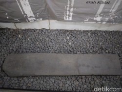 Mitos Batu Penanda Arah Kiblat di Keraton Cirebon