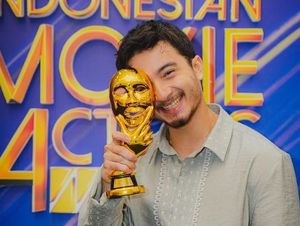 Bryan Domani Ungkap Belajar Dialek dari Umay di Film Temurun Bryan Domani Ungkap Belajar Dialek dari Umay di Film Temurun