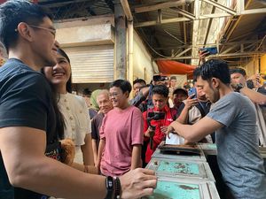 Kaesang dan Erina Datangi Pasar Sei Sikambing Medan, Beli Kopi-Jepitan Rambut