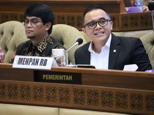 Bareng DPR, MenPAN-RB Kebut Penyusunan Aturan Turunan UU ASN Bareng DPR, MenPAN-RB Kebut Penyusunan Aturan Turunan UU ASN