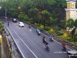 Lalin Jogja-Wonosari Lancar Sore Ini, Hati-hati Jalan Basah