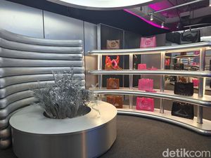 Melissa Shoes Kolaborasi dengan Telfar, Hadirkan Tas Jelly Bergaya Futuristik Melissa Shoes Kolaborasi dengan Telfar, Hadirkan Tas Jelly Bergaya Futuristik