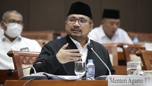 Kemenag Janji Akan Perbanyak Al-Quran Bahasa Braille dan Isyarat