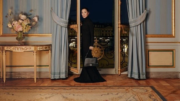 Michelle Yeoh Brand Ambassador Balenciaga Terbaru