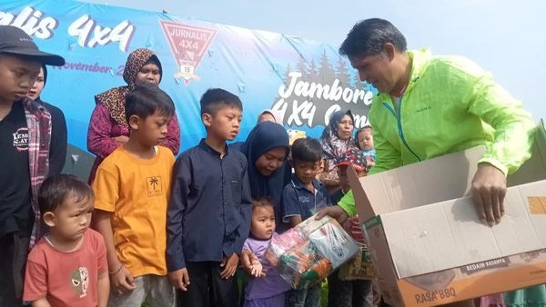 Komunitas Jurnalis 4X4 Gelar Baksos di Bogor