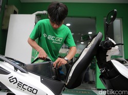 Akar Masalah Penjualan Motor Listrik Subsidi Mandek