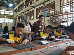 Nadiem: 35% Anak SMK se-Indonesia Masuk Program SMK Pusat Keunggulan