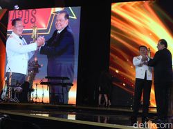 Panglima TNI Laksamana Yudo Terima Penghargaan Inisiator Soedirman Awards