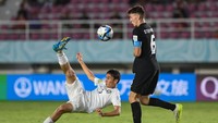 Satu shot on goal terakhir berujung gol kedua Saidov pada menit ke-81. Saidov memanfaatkan kesalahan kiper Nathaniel Abraham dalam menguasai bola dan mudah saja menggulirkan ke gawang kosong. Skor 3-0 menutup laga Uzbekistan U-17 kontra Kanada U-17. 