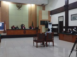 Sidang Kasus Lord Luhut bak Sinetron, Haris Azhar Dituntut 4 Tahun Bui