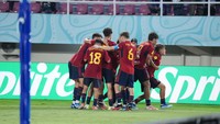 Pertandingan memanas di 10 menit terakhir ketika Mali berupaya menyamakan skor lewat gelombang serangan mereka. Sementara, Spanyol gagal memaksimalkan peluang yang didapat untuk menambah gol.  