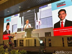 Respons Dasco soal Isu Polisi Bantu Pasang Baliho Prabowo-Gibran