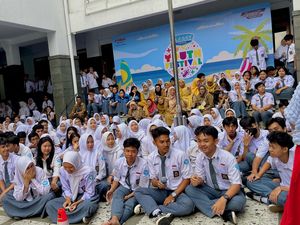 Sambangi SMAN 6 Bandung, Begini Keseruan Classy Yamaha Youth Festival