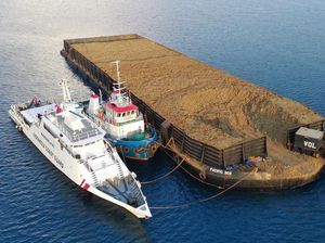 3 Kapal Bermuatan Nikel Ilegal Diringkus Bakamla di Sulteng 3 Kapal Bermuatan Nikel Ilegal Diringkus Bakamla di Sulteng