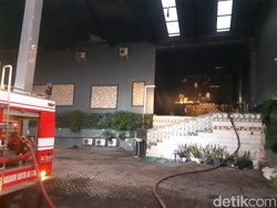 Sebuah Kafe di Kota Blitar Terbakar, Kerugian Capai Rp 400 Juta