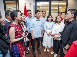 Gibran Rakabuming Mampir ke PSI Jelang Pengundian Nomor Urut Pilpres