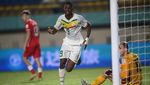 Idrissa Gueye Hattrick, Senegal Kalahkan Polandia 4-1