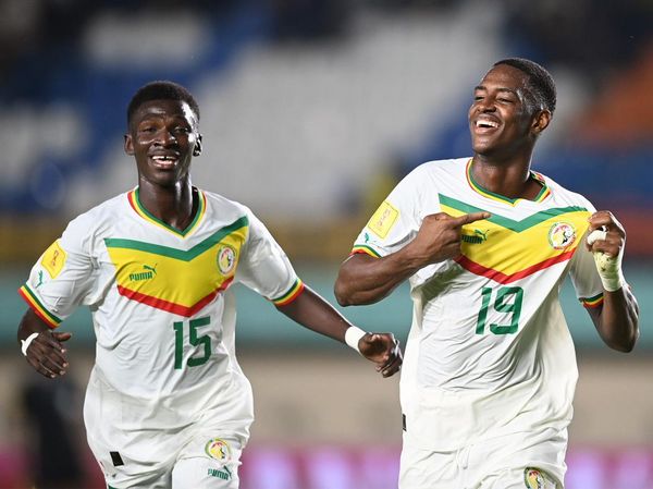 Idrissa Gueye Hattrick, Senegal Kalahkan Polandia 4-1