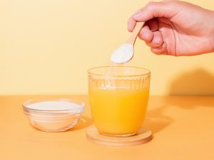 Konsumsi Minuman Kolagen Bisa Bikin Kulit Tambah Putih? Dermatolog Bilang Gini Konsumsi Minuman Kolagen Bisa Bikin Kulit Tambah Putih? Dermatolog Bilang Gini