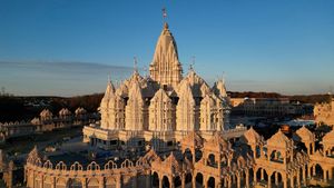 Kemegahan Kuil Hindu Terbesar Dunia di New Jersey AS