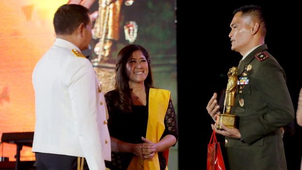 Ketua Komisi I DPR RI selaku Dewan Pakar Soedirman Awards, Meutya Hafid, di acara Malam Puncak Penganugerahan Soedirman Awards 2023, Balai Samudera, Kelapa Gading, Jakarta Utara, Senin (13/11/2023).