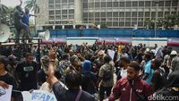 Mahasiswa Papua Geruduk Kantor Kementerian ESDM