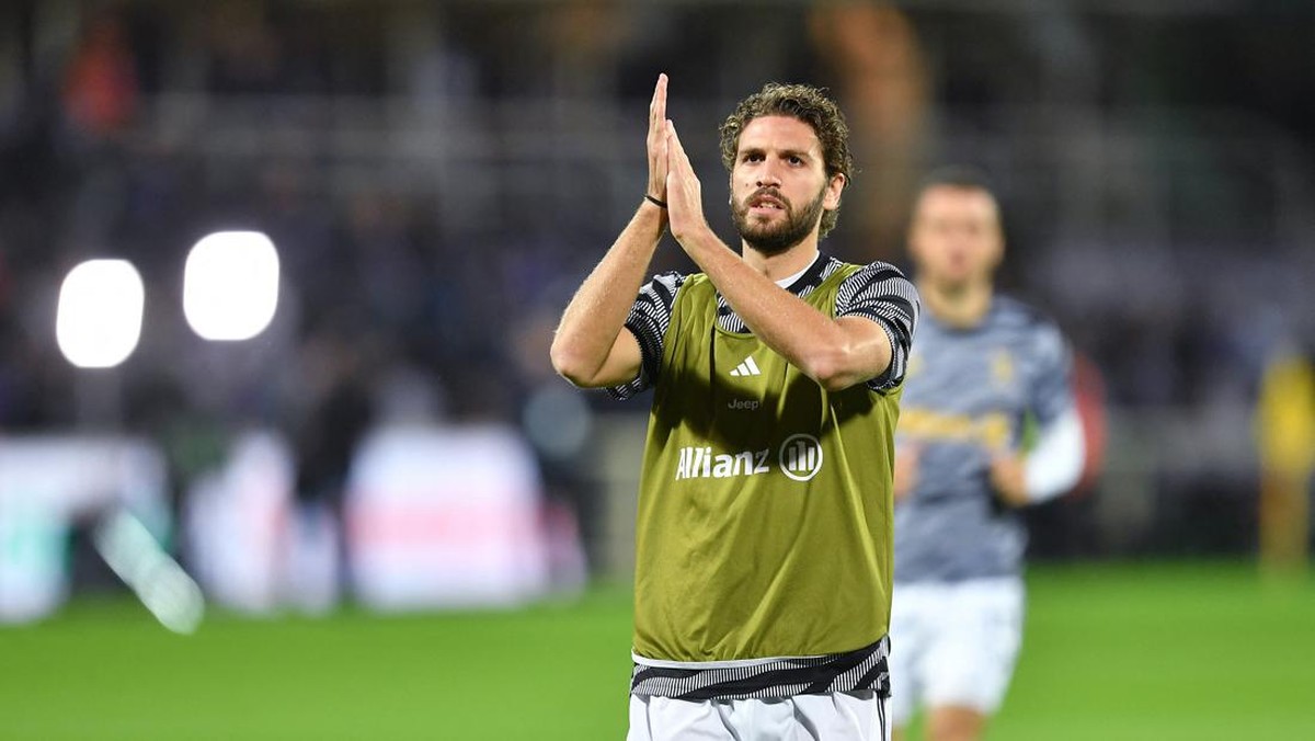 Manuel Locatelli minta Juventus harus lebih agresif. (Foto: REUTERS/JENNIFER LORENZINI)