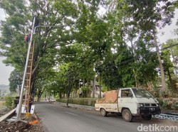 Jalan Cipanas Lama Garut Tak Akan Lagi Gelap Gulita