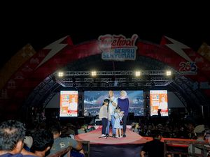 Malam Puncak Perayaan Hari Jadi Pangkalpinang Ke-266 Dibanjiri Penonton Malam Puncak Perayaan Hari Jadi Pangkalpinang Ke-266 Dibanjiri Penonton