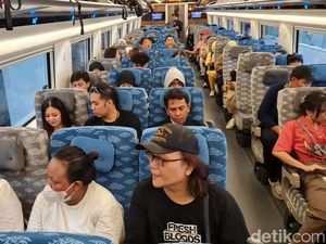 Penumpang Kereta Cepat Pecahkan Rekor Tembus 21.312 Orang