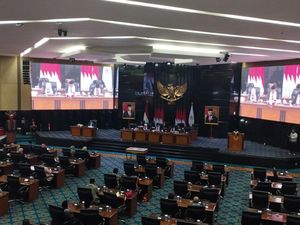 Tok! Heru Budi dan DPRD DKI Sahkan APBD 2024 Rp 81,71 Triliun