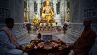 Suasana Diwali di Kuil Hindu Terbesar Kedua Dunia