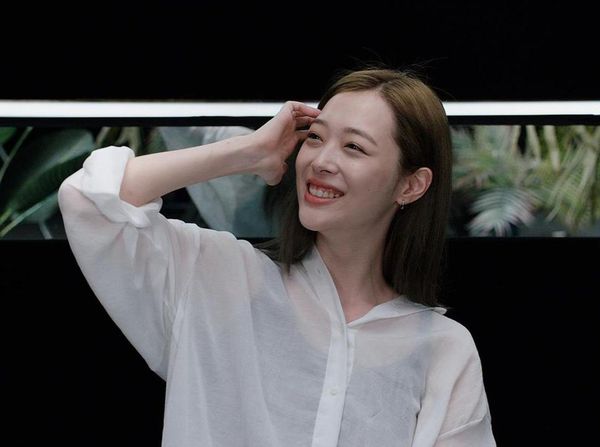 Sahabat Kenang 7 Tahun Kematian Sulli