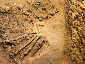 Arkeolog Temukan Kerangka Manusia Tertua di Vietnam, Usianya 10 Ribu Tahun Arkeolog Temukan Kerangka Manusia Tertua di Vietnam, Usianya 10 Ribu Tahun