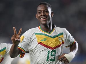 MU Sudah Dapat Mbeumo, Kini Mau Angkut Wonderkid Incaran Brentford? MU Sudah Dapat Mbeumo, Kini Mau Angkut Wonderkid Incaran Brentford?