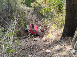 Truk Angkut Tanah Terjun ke Jurang 50 Meter di Tana Toraja, 1 Orang Kritis