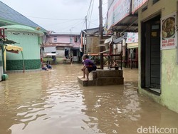 Cerita Nani, Warga Kampung Aur Medan yang Terpaksa Tak Jualan gegara Banjir