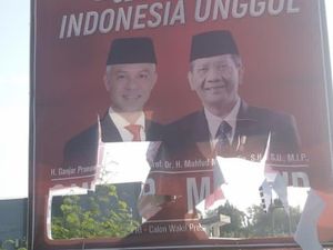 Baliho Ganjar-Mahfud Dirusak, PDIP Pangkalpinang Lapor Polisi-Bawaslu